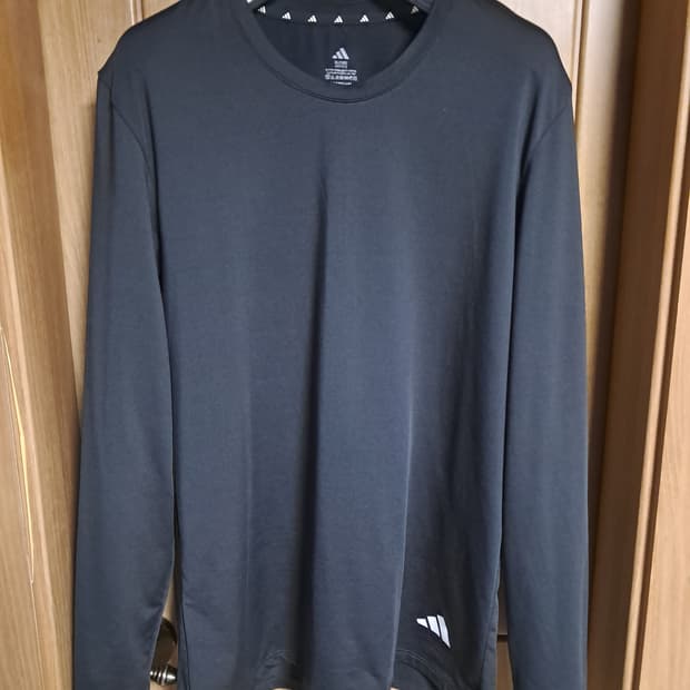 아디다스 긴팔티 남성105 