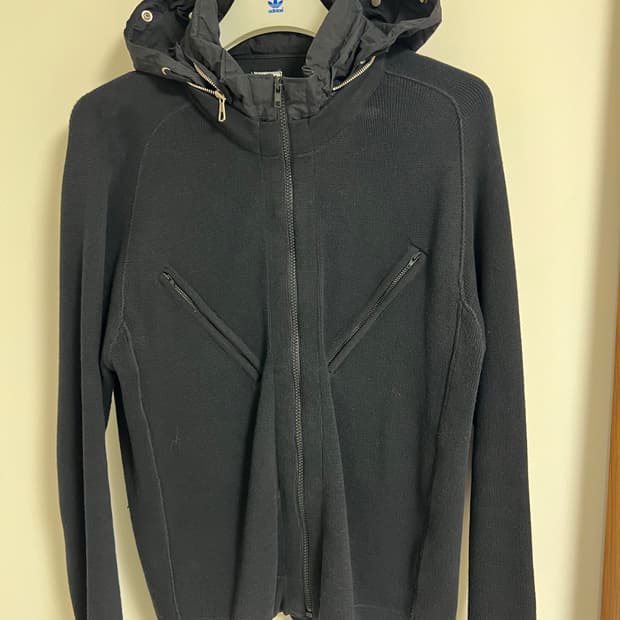 CP컴퍼니 고글후드집업니트 L 100