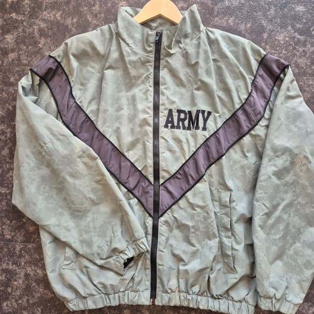 미 육군 IPFU 2세대 디지털 패턴 바람막이 자켓