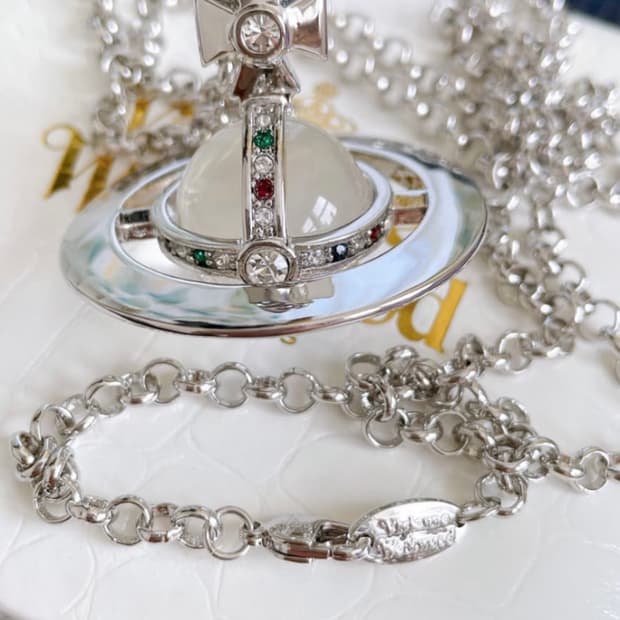 비비안웨스트우드 orb 목걸이