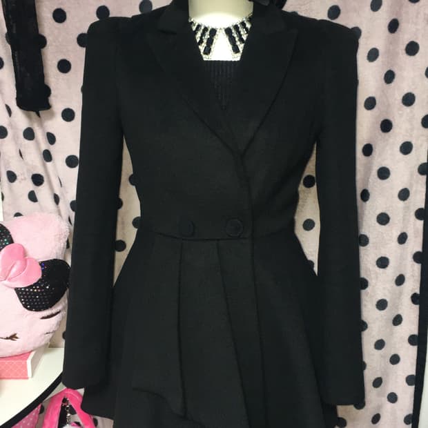 공겜여주 오네갸루 블랙 플레어 코트