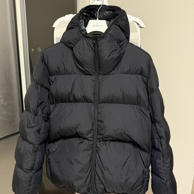 몽클레어 몽클레르 Alnair 패딩 블랙 2사이즈