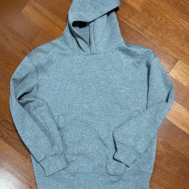 UNICLO C HOODiE