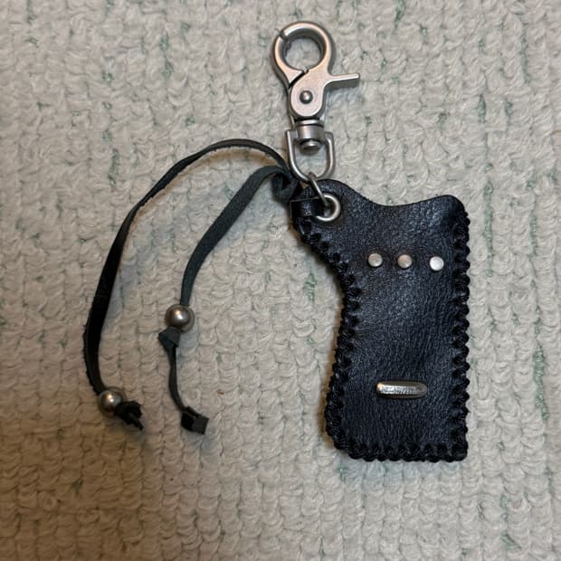 (새상품) 네거티브쓰리 - Stud Cow Leather Pocket K