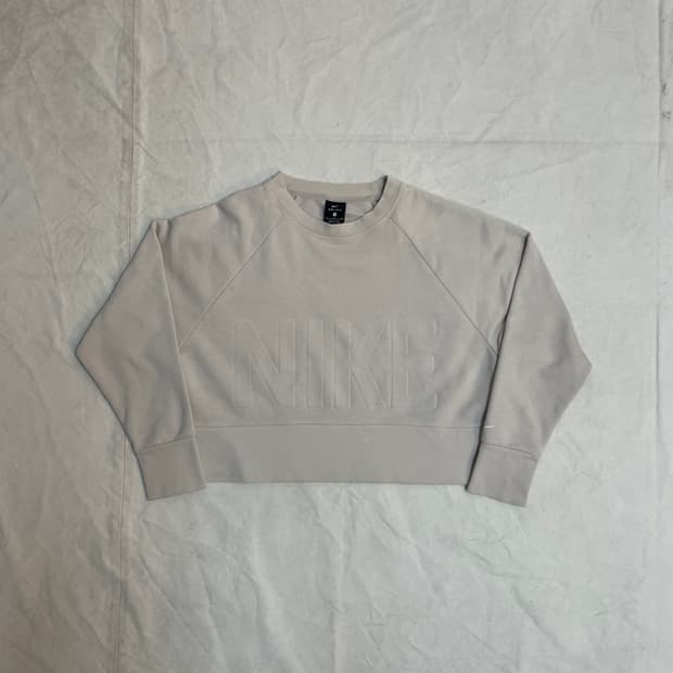 나이키 크롭 맨투맨