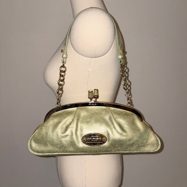 Double M shoulder bag