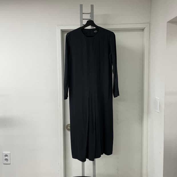 APC 아페쎄 블랙 원피스 35