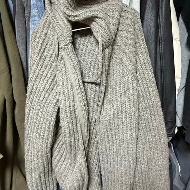 덴버 울 후드 니트 