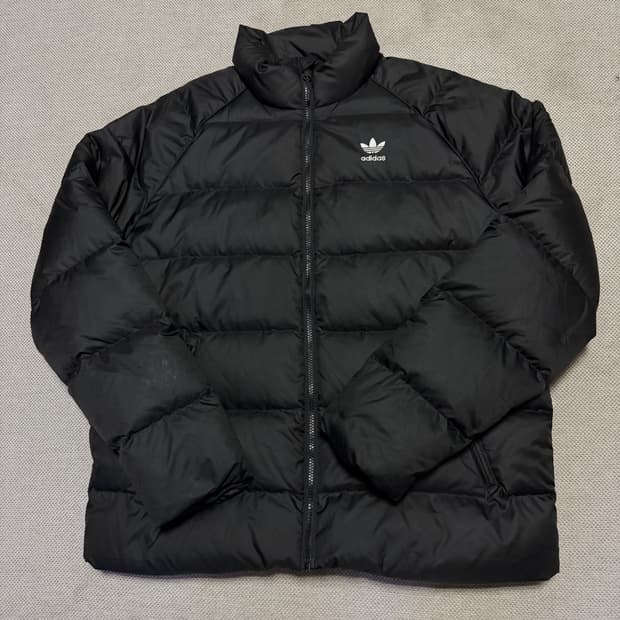 아디다스 오리지널 로고 패딩 자켓