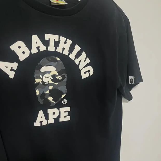 베이프 카모 반팔