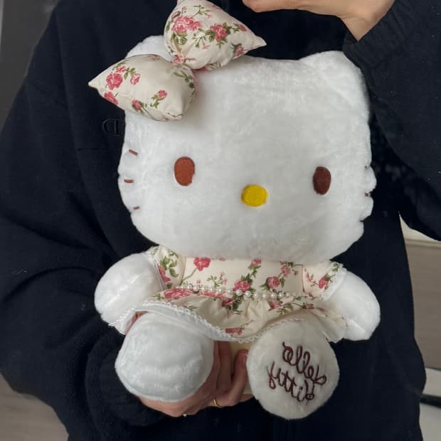 귀여운 헬로키티 플라워 리본인형 택있음
