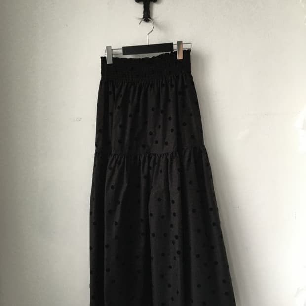 Dot pattern long skirt