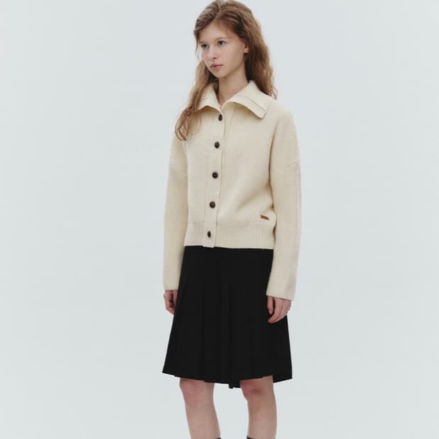25FW MARIE CLAIRE 하이넥 버튼 가디건