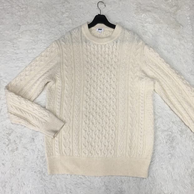 유니클로 라운드넥니트 CC25