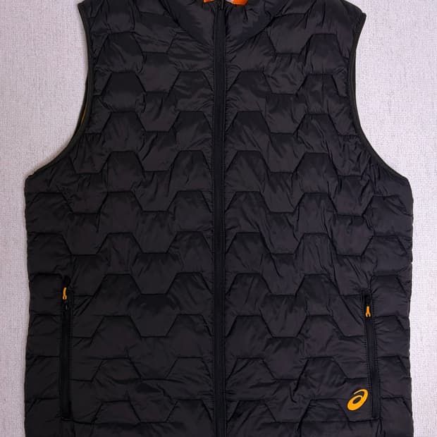 아식스 양면 패딩 조끼