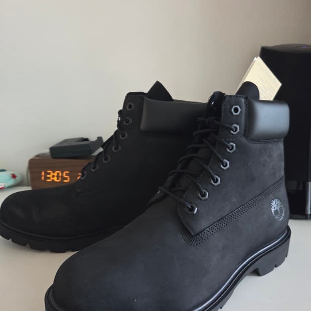 팀버랜드 남성 클래식 6인치 워터프루프 워커부츠 블랙 270팝니다