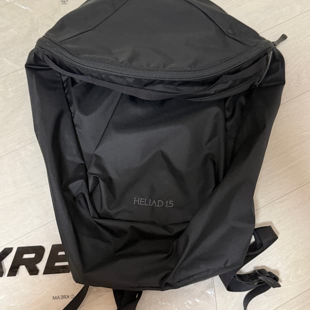 아크테릭스 헬리아드 15 백팩 블랙