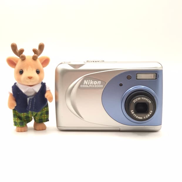 🫧뉴진스 혜인픽 📸 니콘 쿨픽스 2000 (Coolpix e2000)
