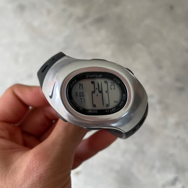 (OS)나이키 트라이엑스 메탈 시계 nike traiax watch