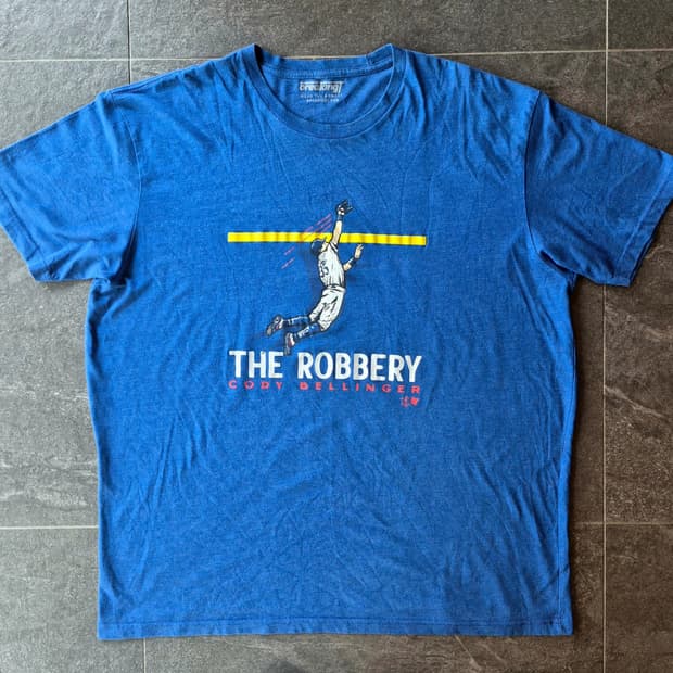 BreakingT
'The Robbery' T-Shirt
(XL)