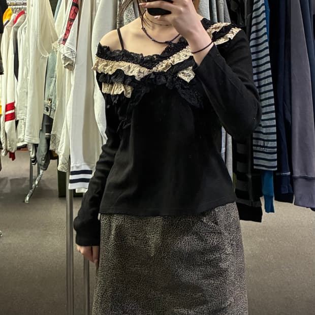 OS)Japanese vintage 여성 레이스 디테일 롱슬리브