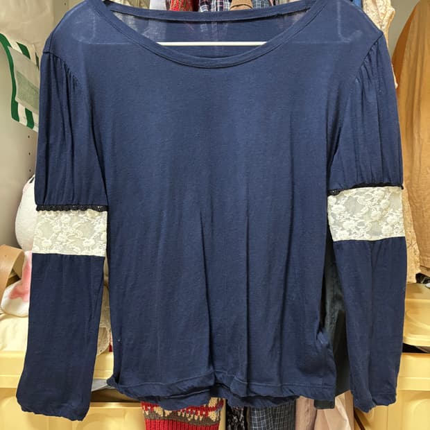 샵페어리 퍼프 레이스 트리밍 탑 네이비