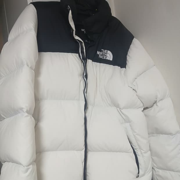 노스페이스 눕시 700 화이트 XL