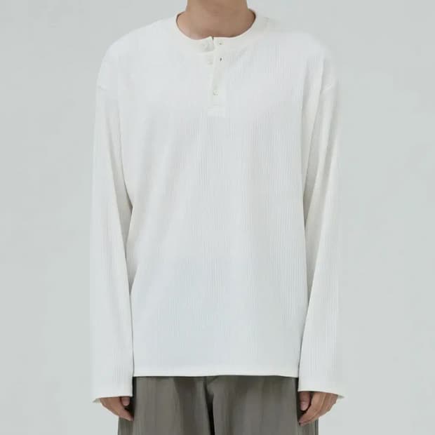 오엑스스튜디오 모먼트 헨리넥 롱슬리브 44