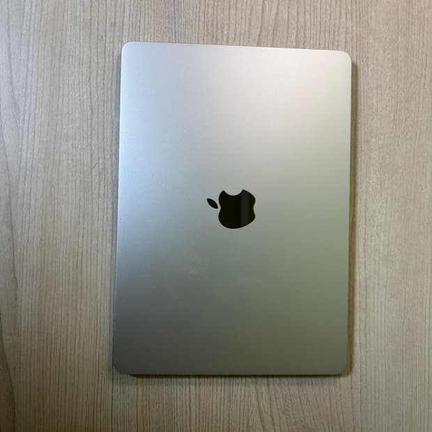 맥북에어 13 m4 16/256 실버 단순개봉