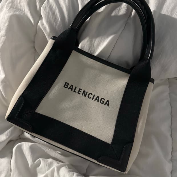 발렌시아가 카바스백 xs