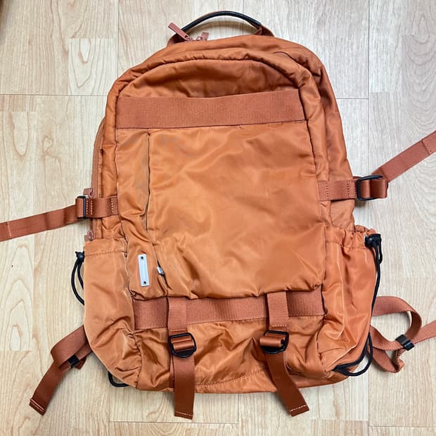 만나리나덕 터치 백팩