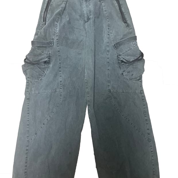 Different is OK / Garage Pocket Pants