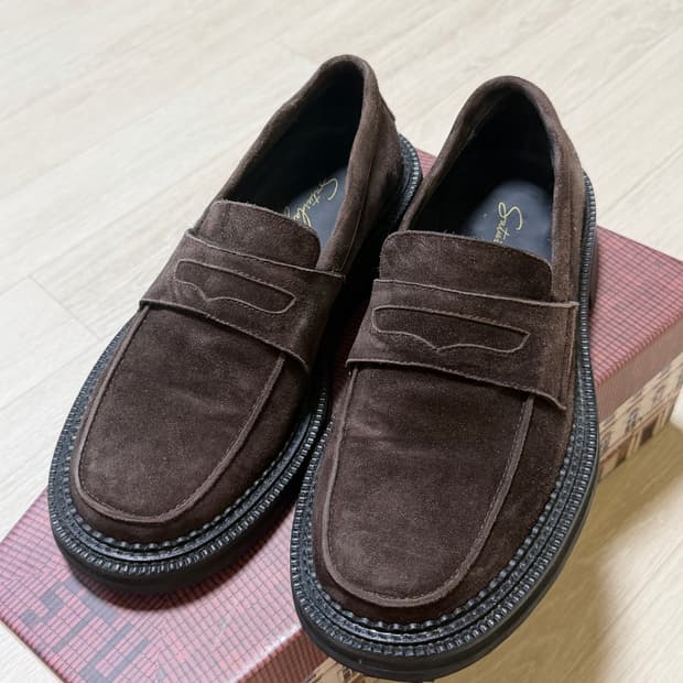 Stu 스웨이드 페니 로퍼 41사이즈