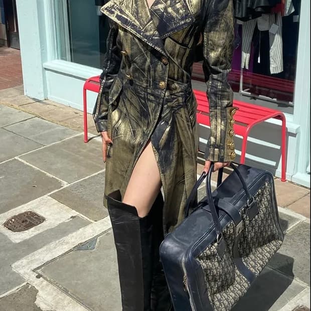 발망 데카르넹 골드 브러쉬드 나폴레옹 코트