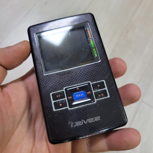 아이리버 쥬크박스 H320 고장난 제품