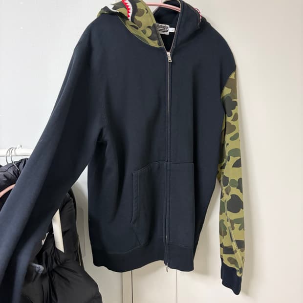 베이프 녹계 후드집업