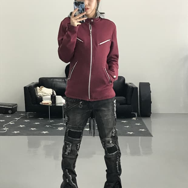 제펜 버건디 디테일 집업