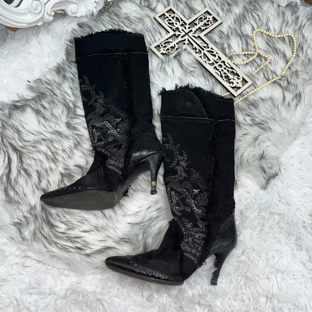 빈티지 그런지 웨스턴 부츠힐