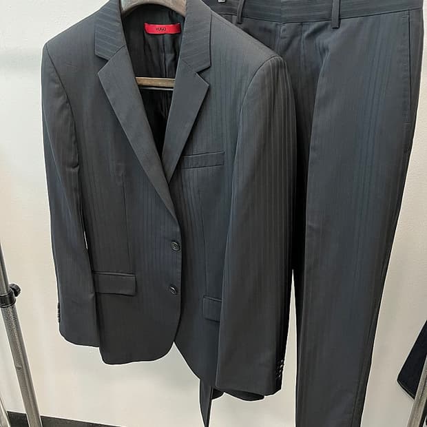 100,32) 휴고보스 슈트 