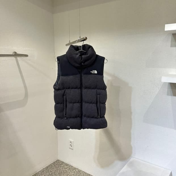 노스페이스 700 구스다운 눕시 패딩 베스트