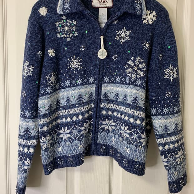 Tiara 티아라 크리스마스 눈꽃 가디건