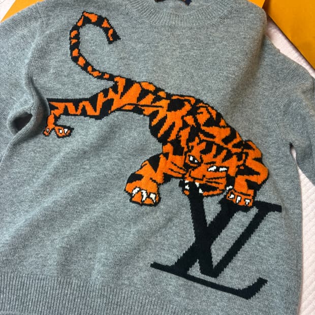 루이비통 인따르시아 타이거 니트