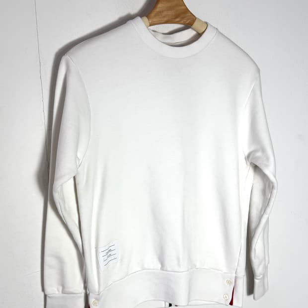 톰브라운 톰브라운맨투맨 스웻셔츠 톰브맨투맨