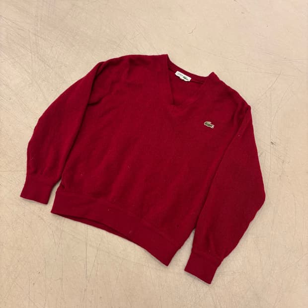 라코스테 스몰로고 레드 브이넥 니트