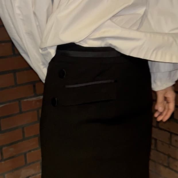button suit black skirt🖤