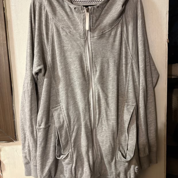 아디다스 하이넥 집업