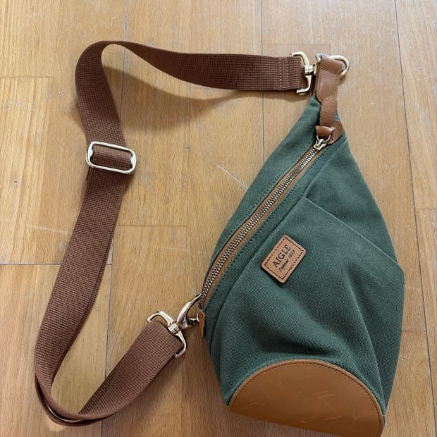 AIGLE 크로스백