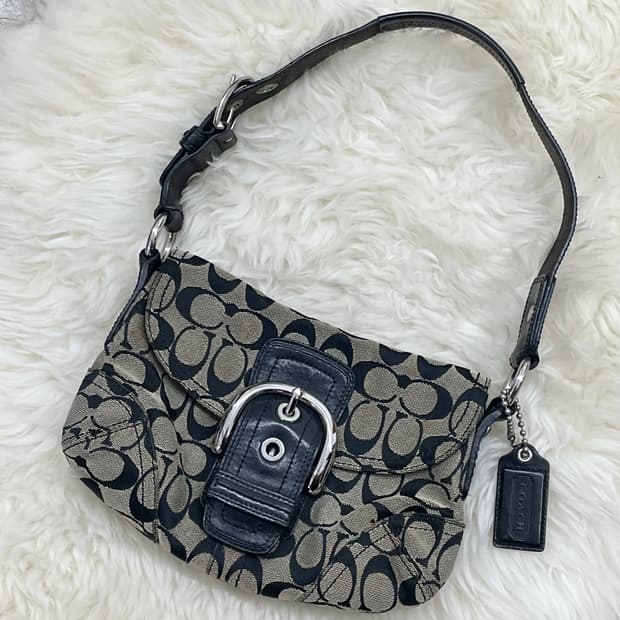 코치 블랙 자카드 시그니처 백