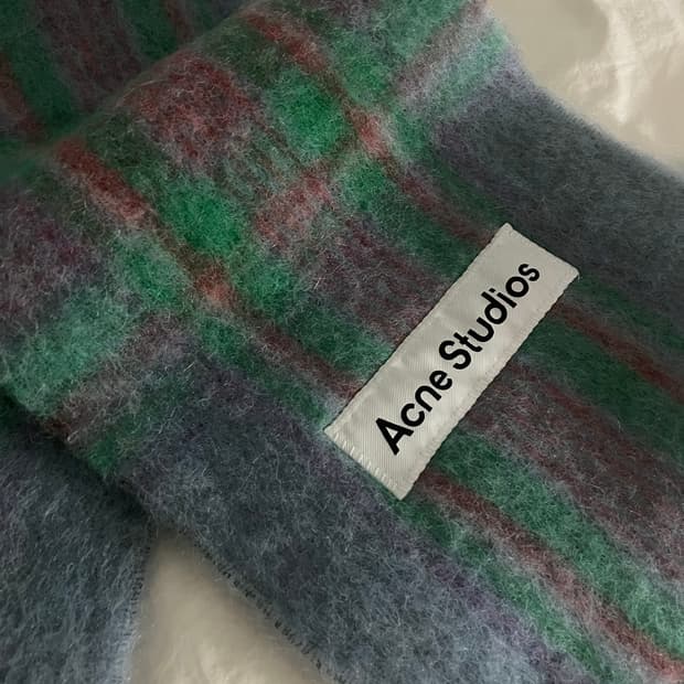Acne studios 스카프 팝니다