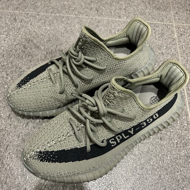adidas yeezy 350 (275mm)